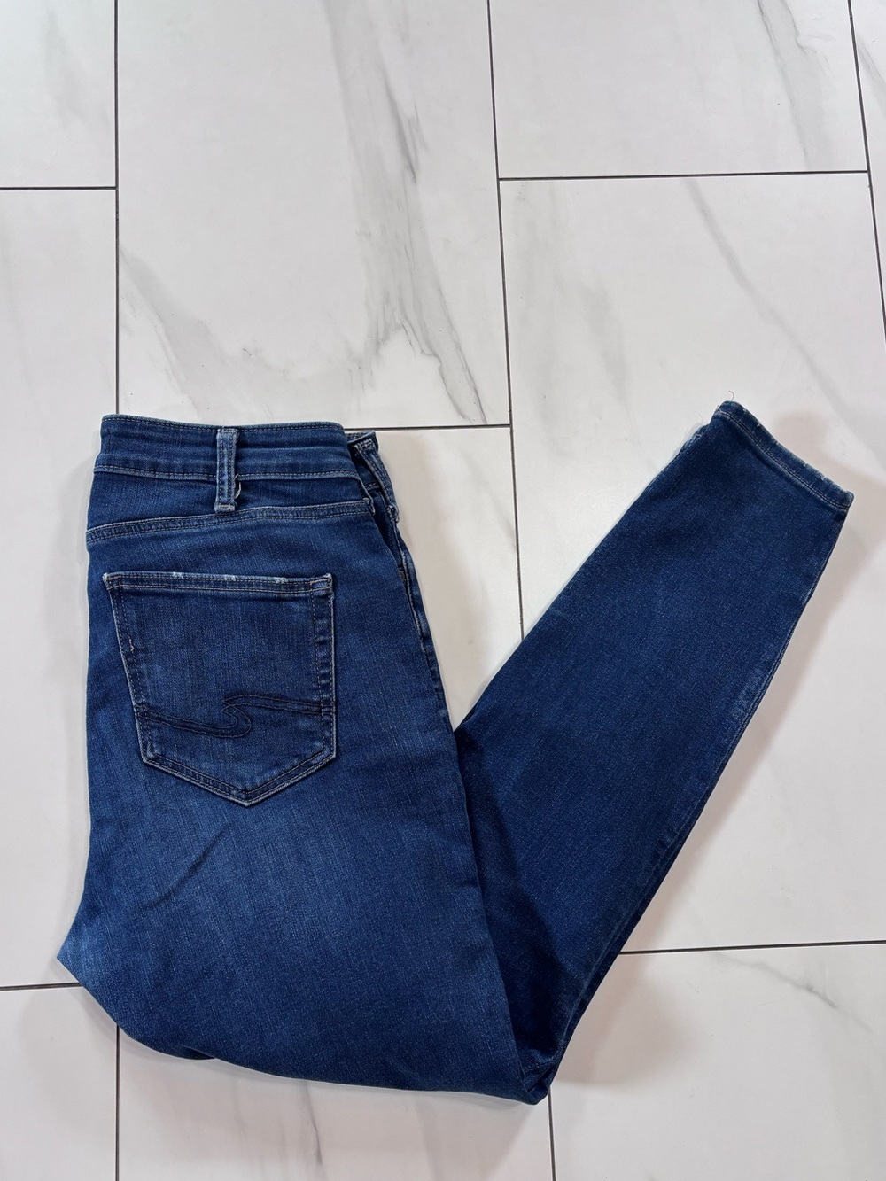 Avery High Rise Skinny light wash Jeans size 32 - high waisted stretch